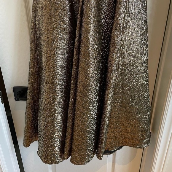 Nwt Mac Duggal One Shoulder Bow Midi Dress in Antique Bronze - Picture 10 of 13